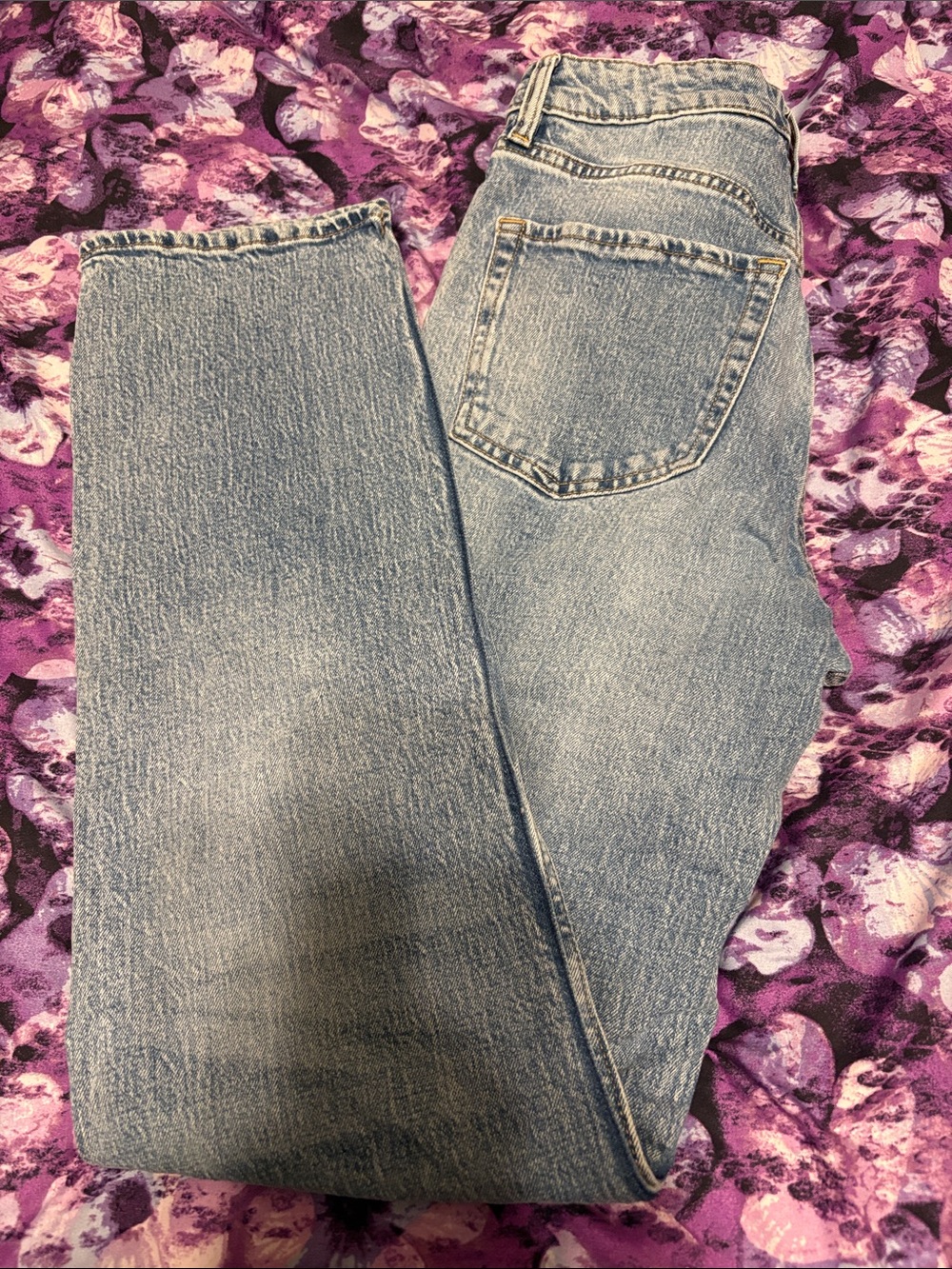 Classic Straight Leg Women's Jeans in Light Blue